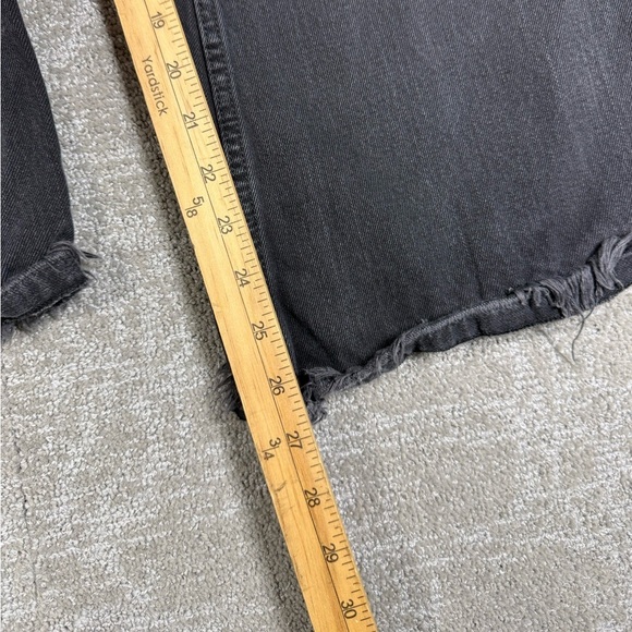 We The Free Dark Wash Raw Hem Boho Crop Flare Jean Womens Size 31 - Picture 6 of 8
